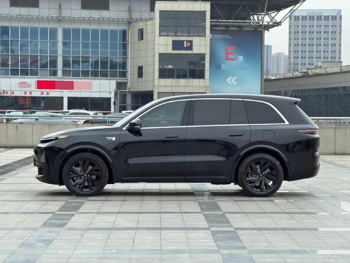 2023 Li L8 Range Extended 154HP REEV 40.9KWH,autocango,china used car exporter,china ev exporter,chinese used car exporter,chinese used ev exporter