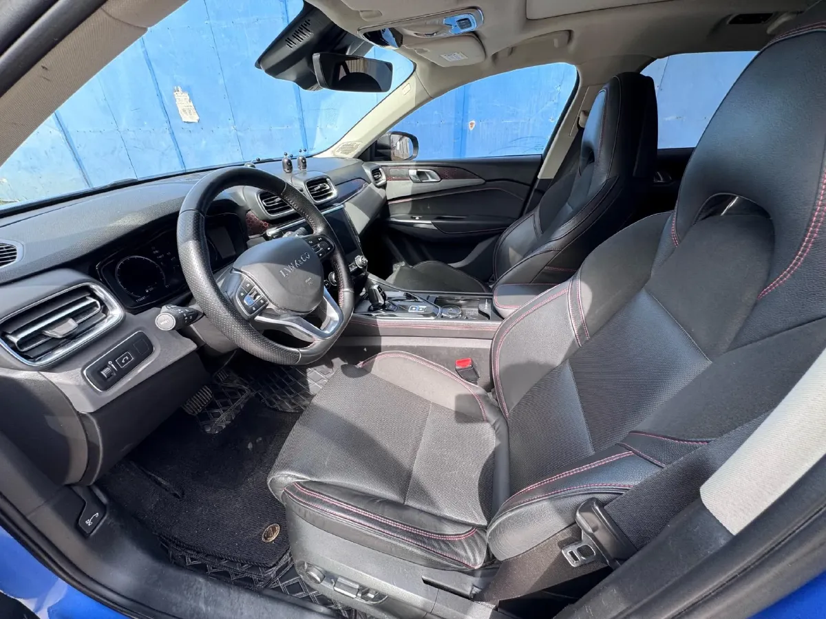 2018 Toyota C-HR 2.0L 171HP L4 CVT,autocango,china used car exporter,china ev exporter,chinese used car exporter,chinese used ev exporter