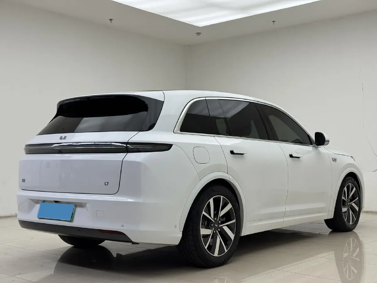 2023 Li L7 Range Extended 154HP REEV 40.9KWH,autocango,china used car exporter,china ev exporter,chinese used car exporter,chinese used ev exporter