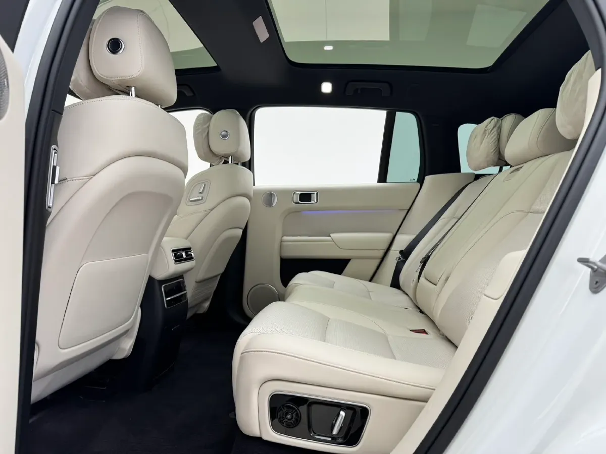 2023 Li L7 Range Extended 154HP REEV 40.9KWH,autocango,china used car exporter,china ev exporter,chinese used car exporter,chinese used ev exporter