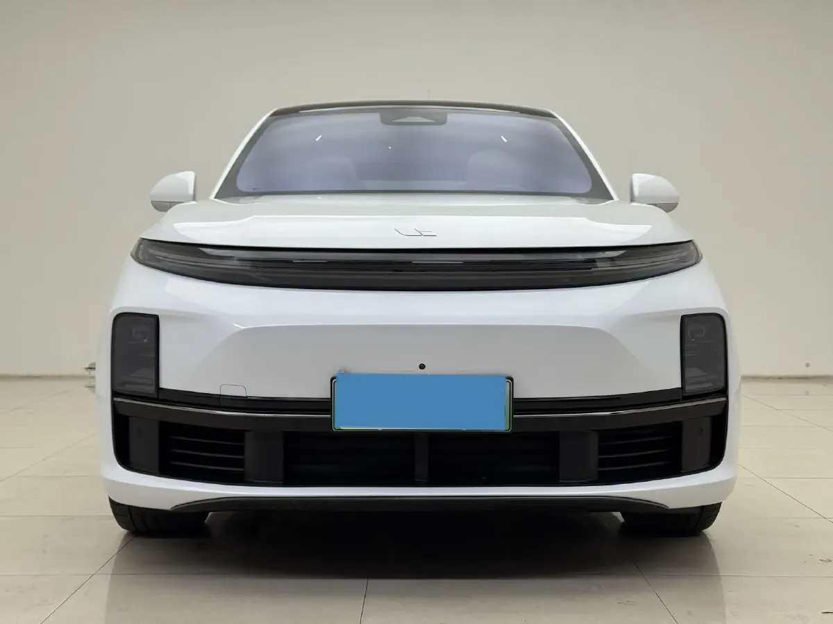 2023 Li L7 Range Extended 154HP REEV 40.9KWH,autocango,china used car exporter,china ev exporter,chinese used car exporter,chinese used ev exporter