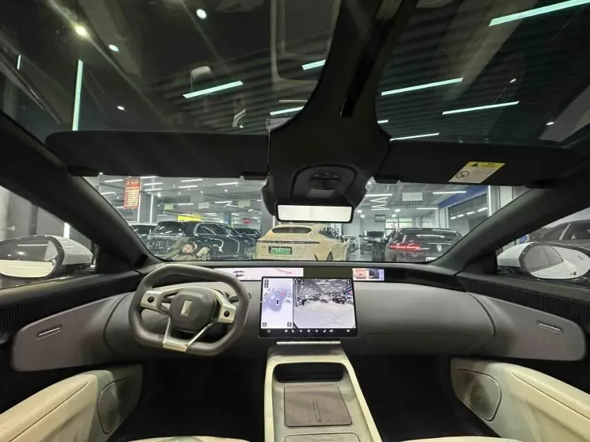 2025 Avatr 12 1.5T 156HP L4 REEV 39.05KWH,autocango,china used car exporter,china ev exporter,chinese used car exporter,chinese used ev exporter