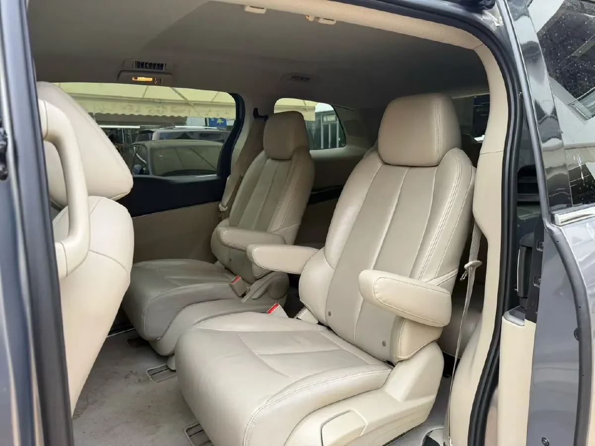 2018 Buick GL8 2.0T 260HP L4 6AT,autocango,china used car exporter,china ev exporter,chinese used car exporter,chinese used ev exporter