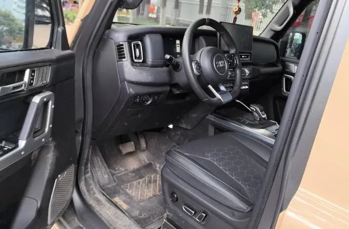 2024 212 212 T01 2.0T 252HP L4 8AT,autocango,china used car exporter,china ev exporter,chinese used car exporter,chinese used ev exporter