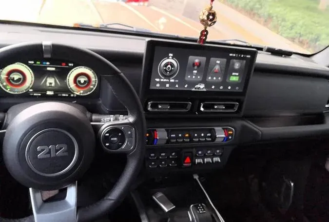 2024 212 212 T01 2.0T 252HP L4 8AT,autocango,china used car exporter,china ev exporter,chinese used car exporter,chinese used ev exporter