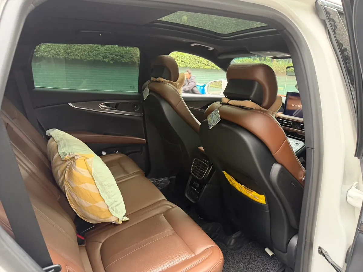 2021 Lincoln Nautilus 2.7T 322HP V6 8AT,autocango,china used car exporter,china ev exporter,chinese used car exporter,chinese used ev exporter