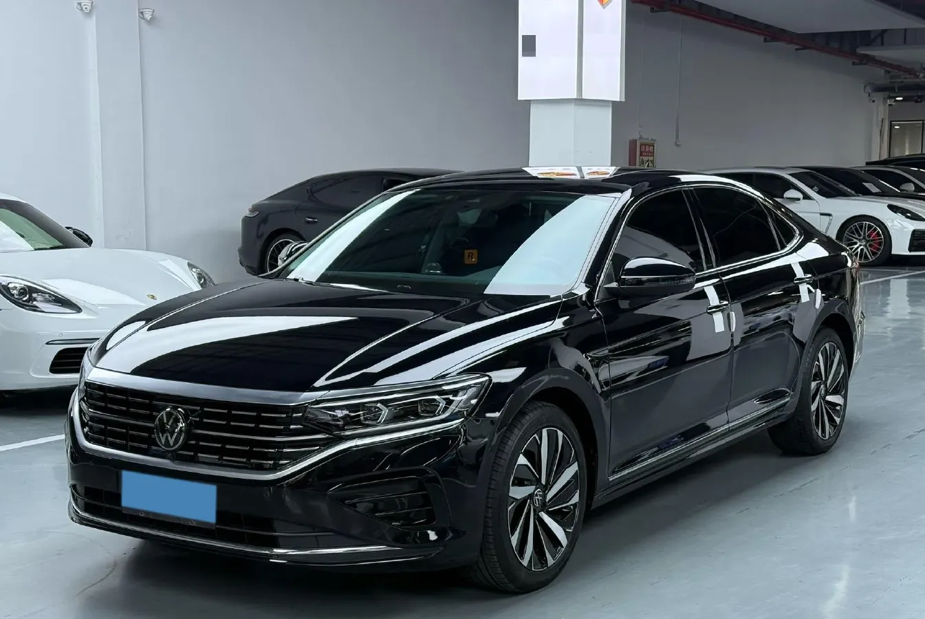 2023 Volkswagen Passat 2.0T 220HP L4 7DCT,autocango,china used car exporter,china ev exporter,chinese used car exporter,chinese used ev exporter