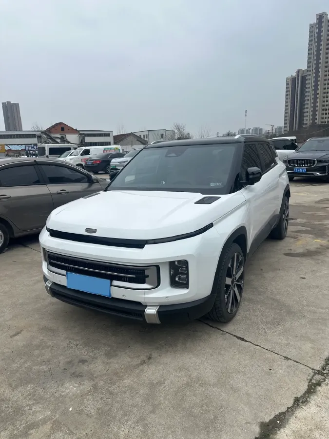 2023 Geely ICON 1.5T 181HP L4 7DCT,autocango,china used car exporter,china ev exporter,chinese used car exporter,chinese used ev exporter