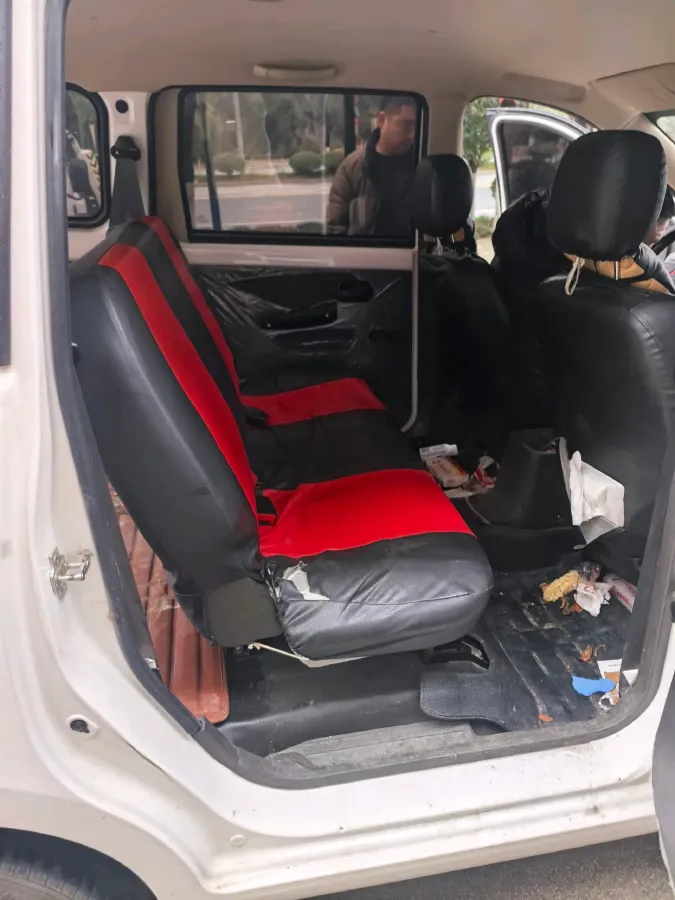 2021 WuLing HongGuang 1.5L 99HP L4 6MT,autocango,china used car exporter,china ev exporter,chinese used car exporter,chinese used ev exporter