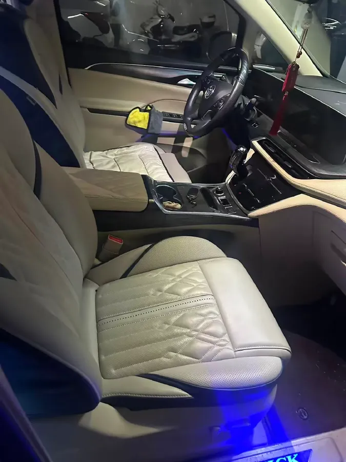 2023 Buick GL8 2.0T 237HP L4 9AT,autocango,china used car exporter,china ev exporter,chinese used car exporter,chinese used ev exporter