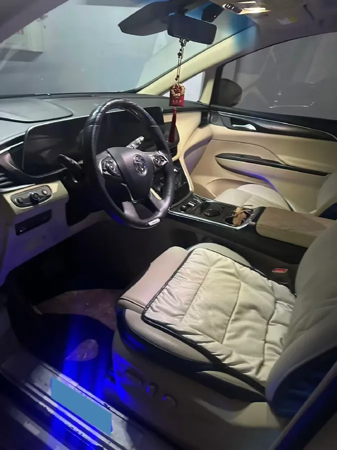 2023 Buick GL8 2.0T 237HP L4 9AT,autocango,china used car exporter,china ev exporter,chinese used car exporter,chinese used ev exporter