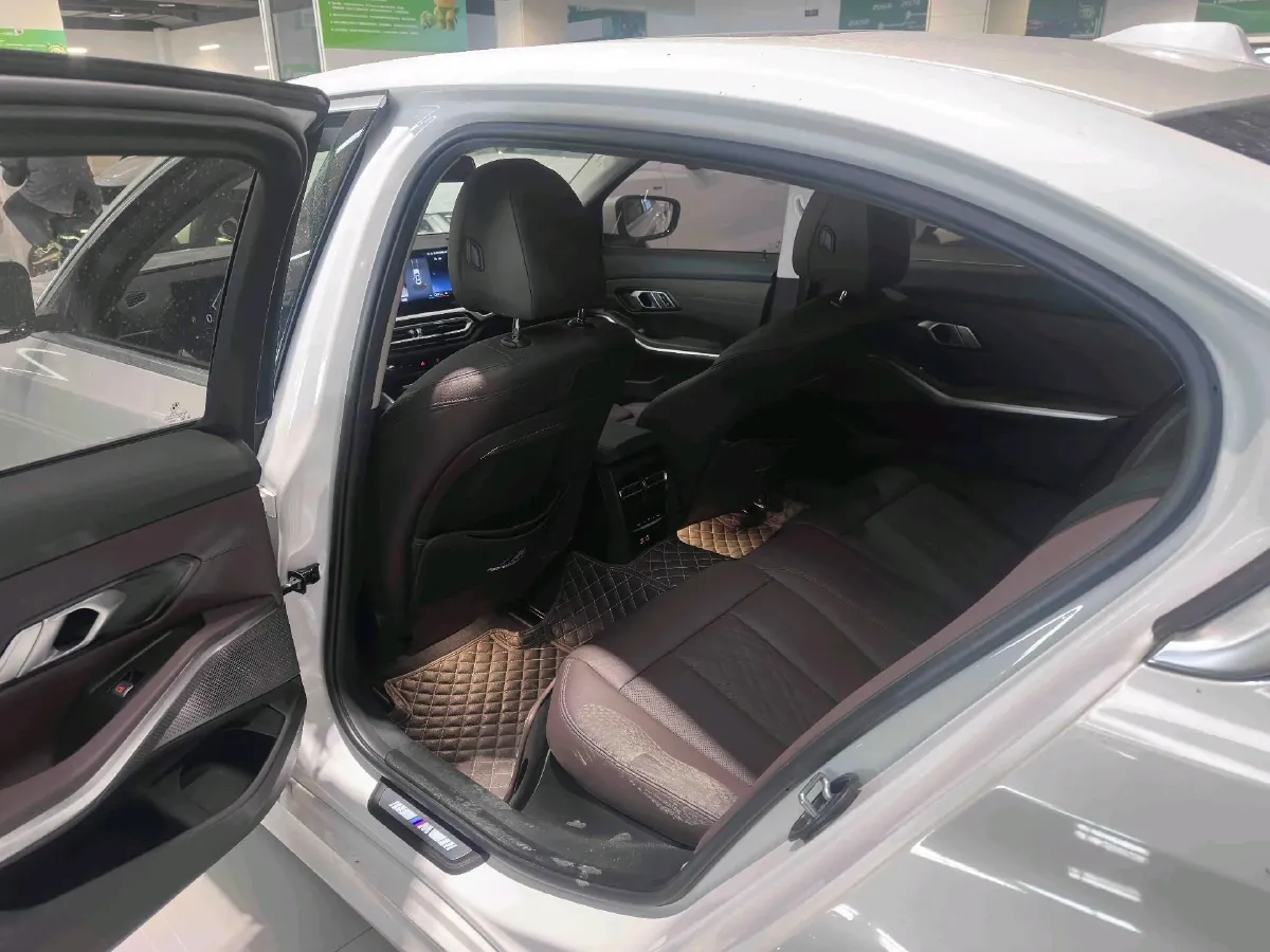 2023 BMW 3 Series 2.0T 156HP L4 8AT,autocango,china used car exporter,china ev exporter,chinese used car exporter,chinese used ev exporter