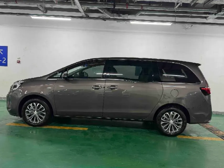 2022 Buick GL8 2.0T 237HP L4 9AT,autocango,china used car exporter,china ev exporter,chinese used car exporter,chinese used ev exporter