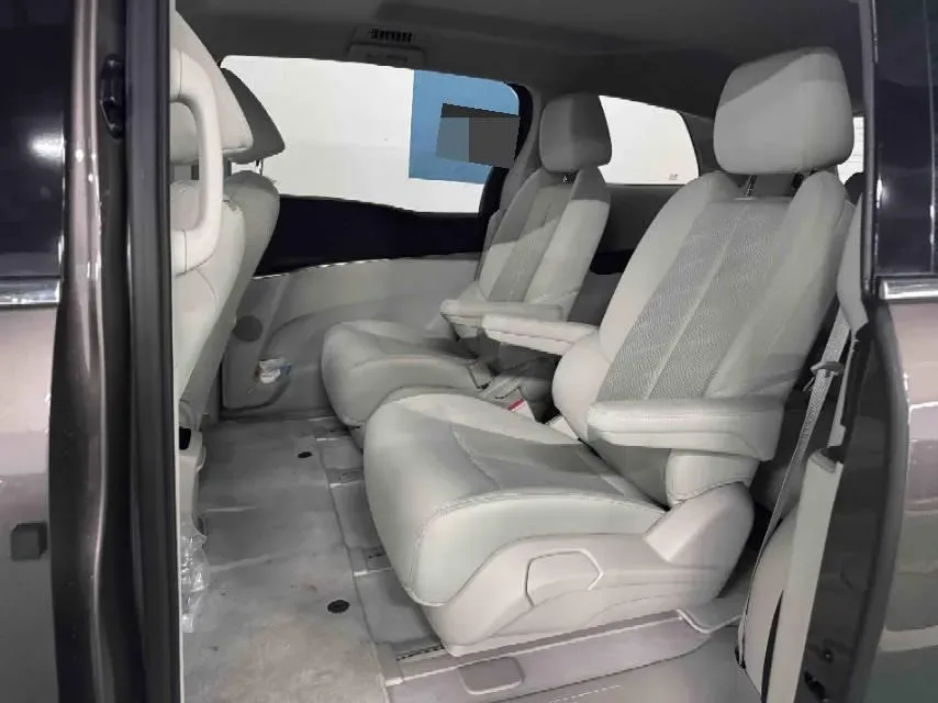 2022 Buick GL8 2.0T 237HP L4 9AT,autocango,china used car exporter,china ev exporter,chinese used car exporter,chinese used ev exporter