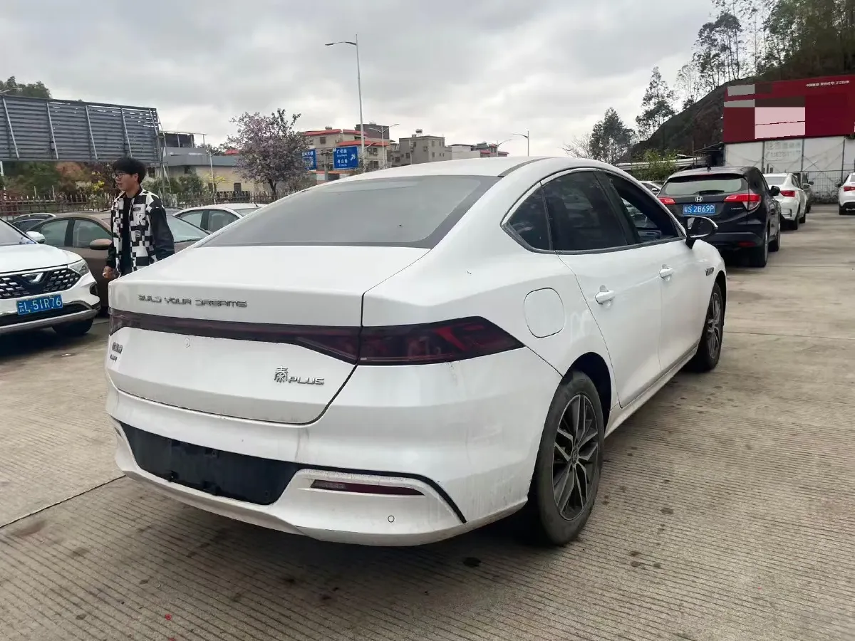 2021 Haval F7 1.5T 169HP L4 7DCT,autocango,china used car exporter,china ev exporter,chinese used car exporter,chinese used ev exporter