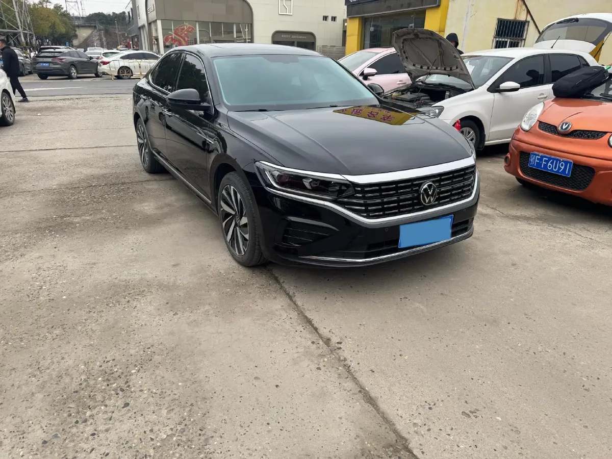 2023 Volkswagen Passat 2.0T 186HP L4 7DCT,autocango,china used car exporter,china ev exporter,chinese used car exporter,chinese used ev exporter