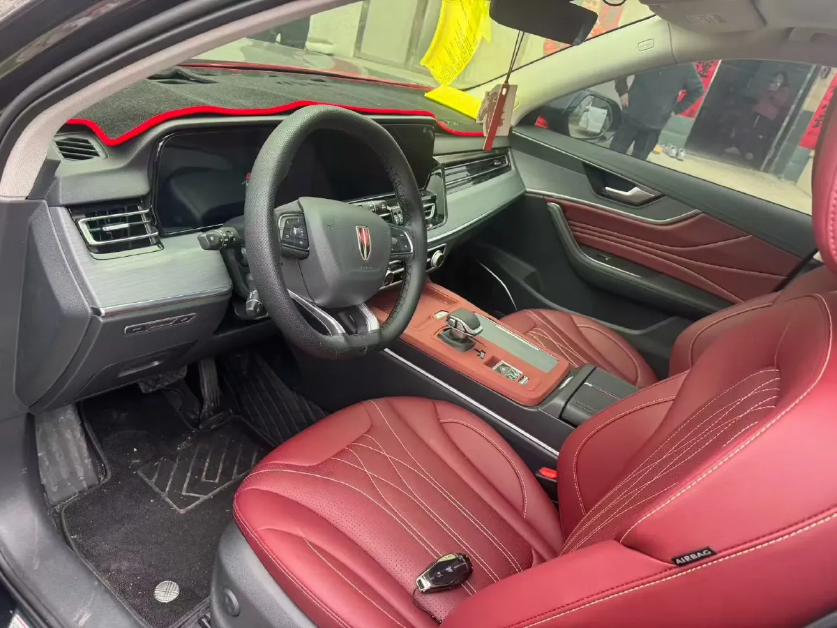 2026 HongQi HS5 2.0T 252HP L4 8AT,autocango,china used car exporter,china ev exporter,chinese used car exporter,chinese used ev exporter