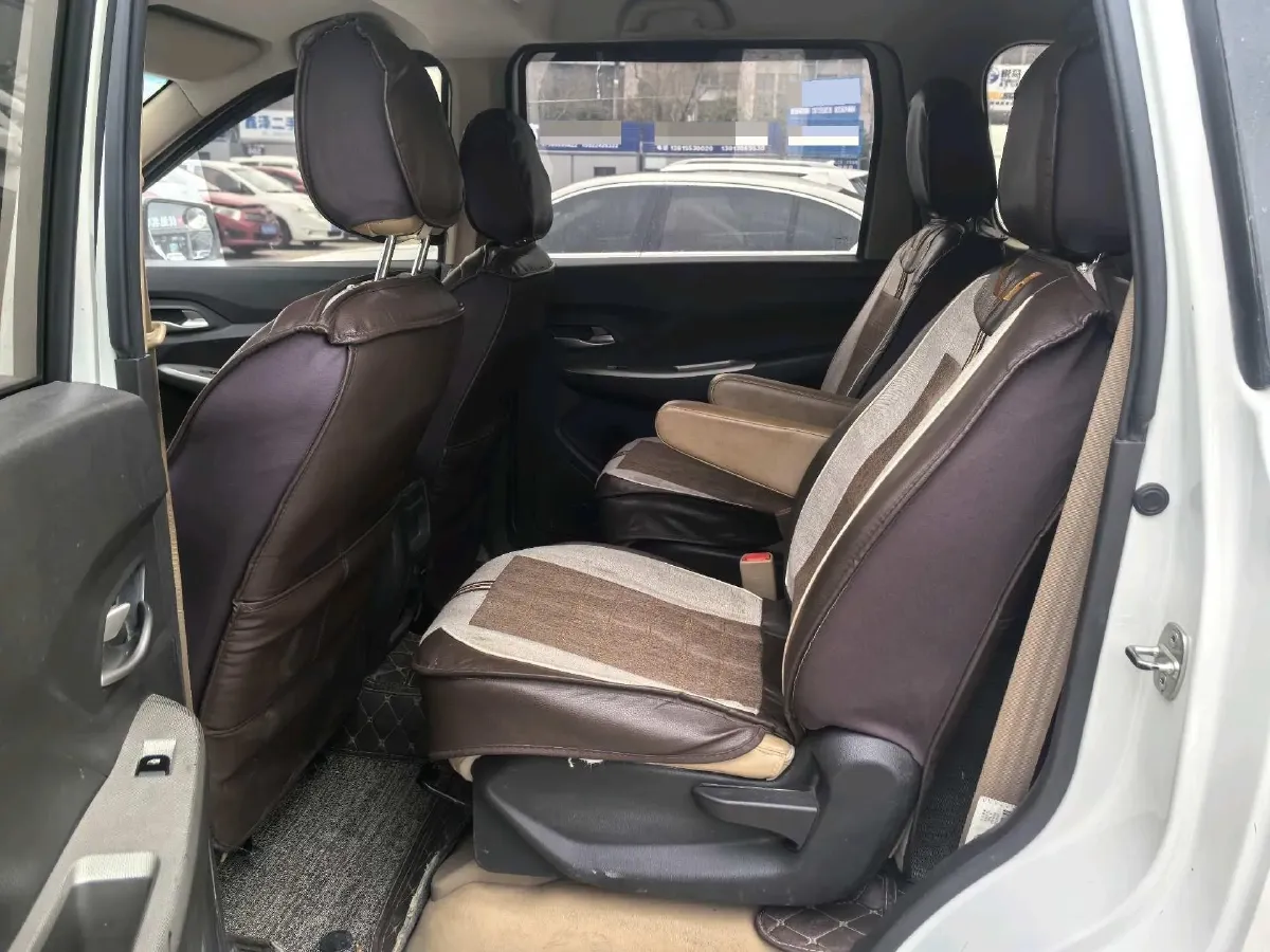 2019 WuLing HongGuang 1.5L 99HP L4 6MT,autocango,china used car exporter,china ev exporter,chinese used car exporter,chinese used ev exporter