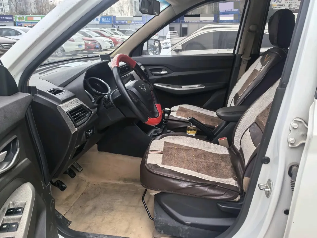 2019 WuLing HongGuang 1.5L 99HP L4 6MT,autocango,china used car exporter,china ev exporter,chinese used car exporter,chinese used ev exporter