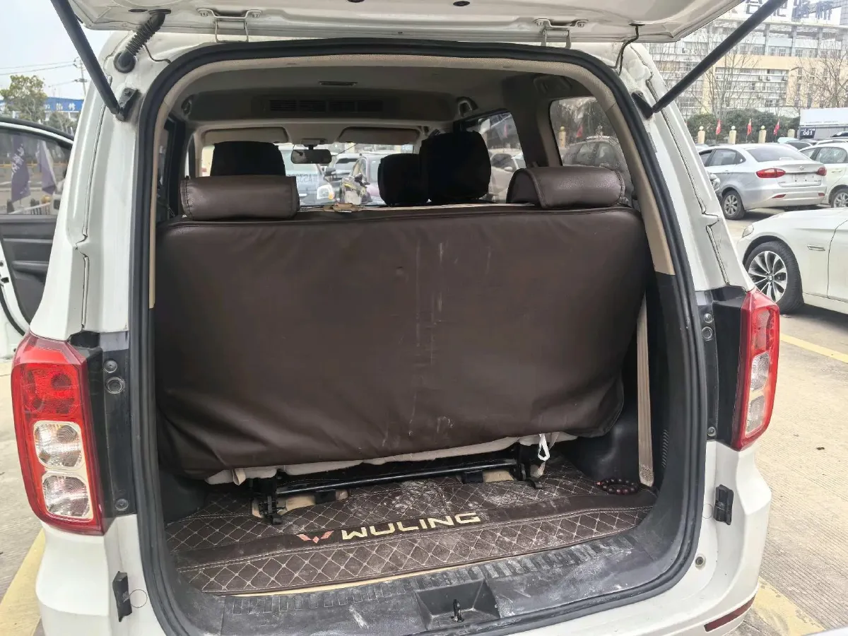 2019 WuLing HongGuang 1.5L 99HP L4 6MT,autocango,china used car exporter,china ev exporter,chinese used car exporter,chinese used ev exporter