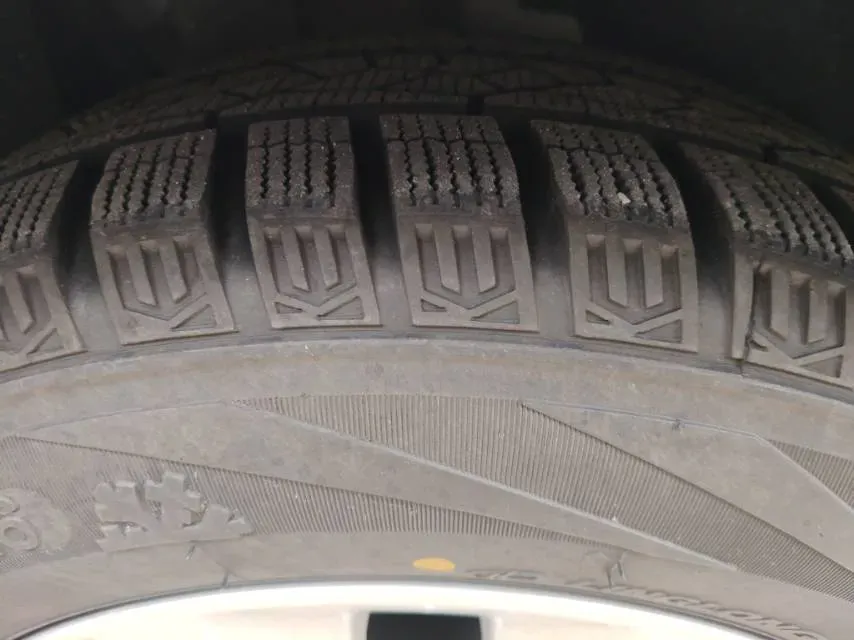 2023 Toyota Corolla 1.8L 98HP L4 E-CVT Hybrid,autocango,china used car exporter,china ev exporter,chinese used car exporter,chinese used ev exporter