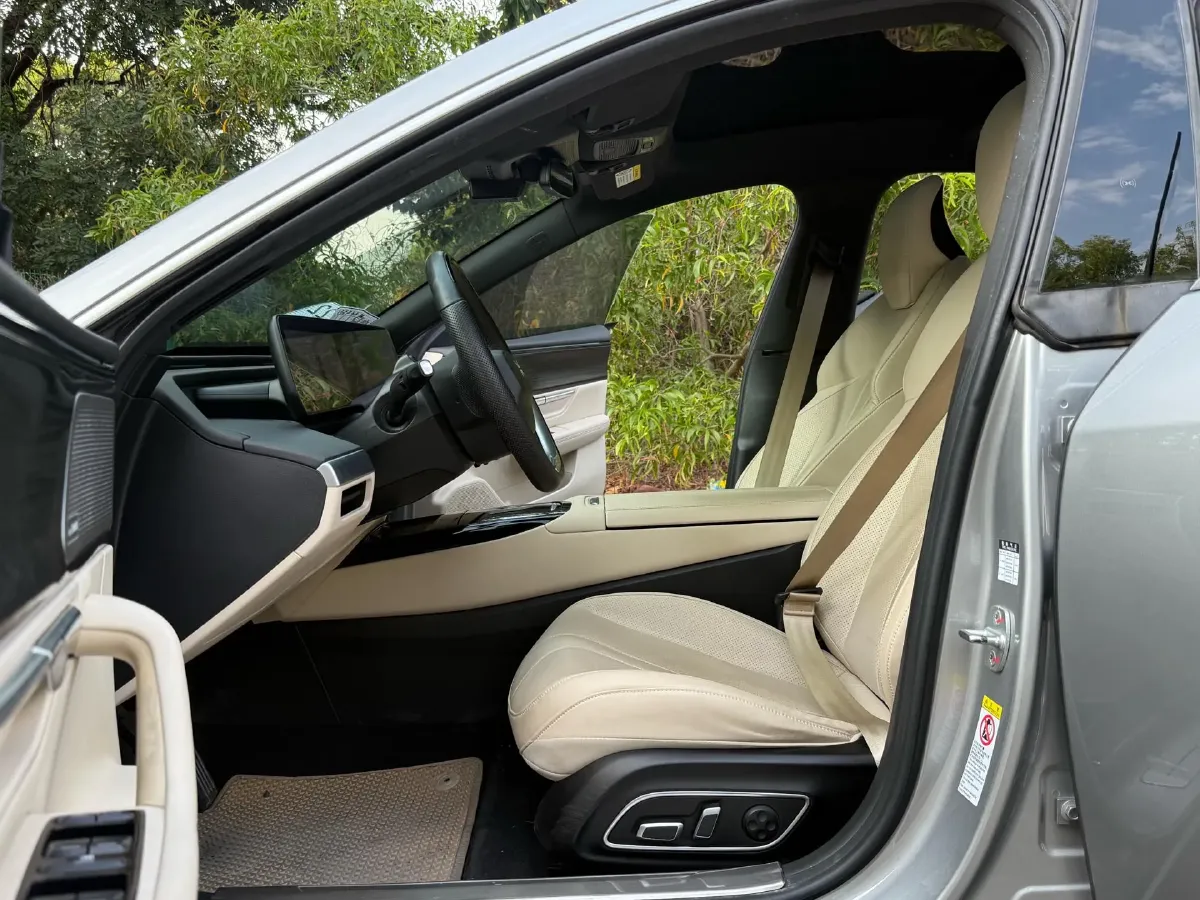 2021 Xpeng P7 BEV 60.2KWH,autocango,china used car exporter,china ev exporter,chinese used car exporter,chinese used ev exporter