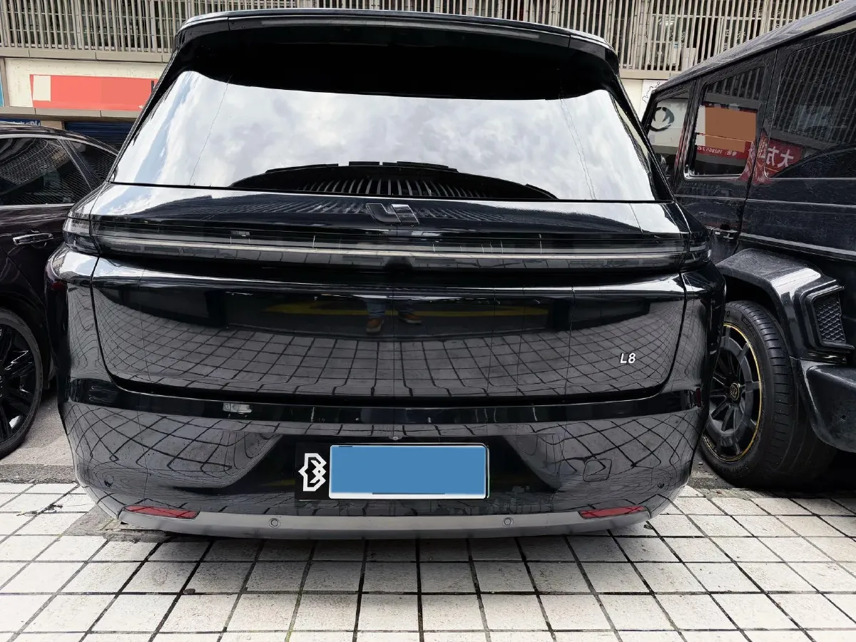 2023 Li L8 Range Extended 154HP REEV 40.9KWH,autocango,china used car exporter,china ev exporter,chinese used car exporter,chinese used ev exporter
