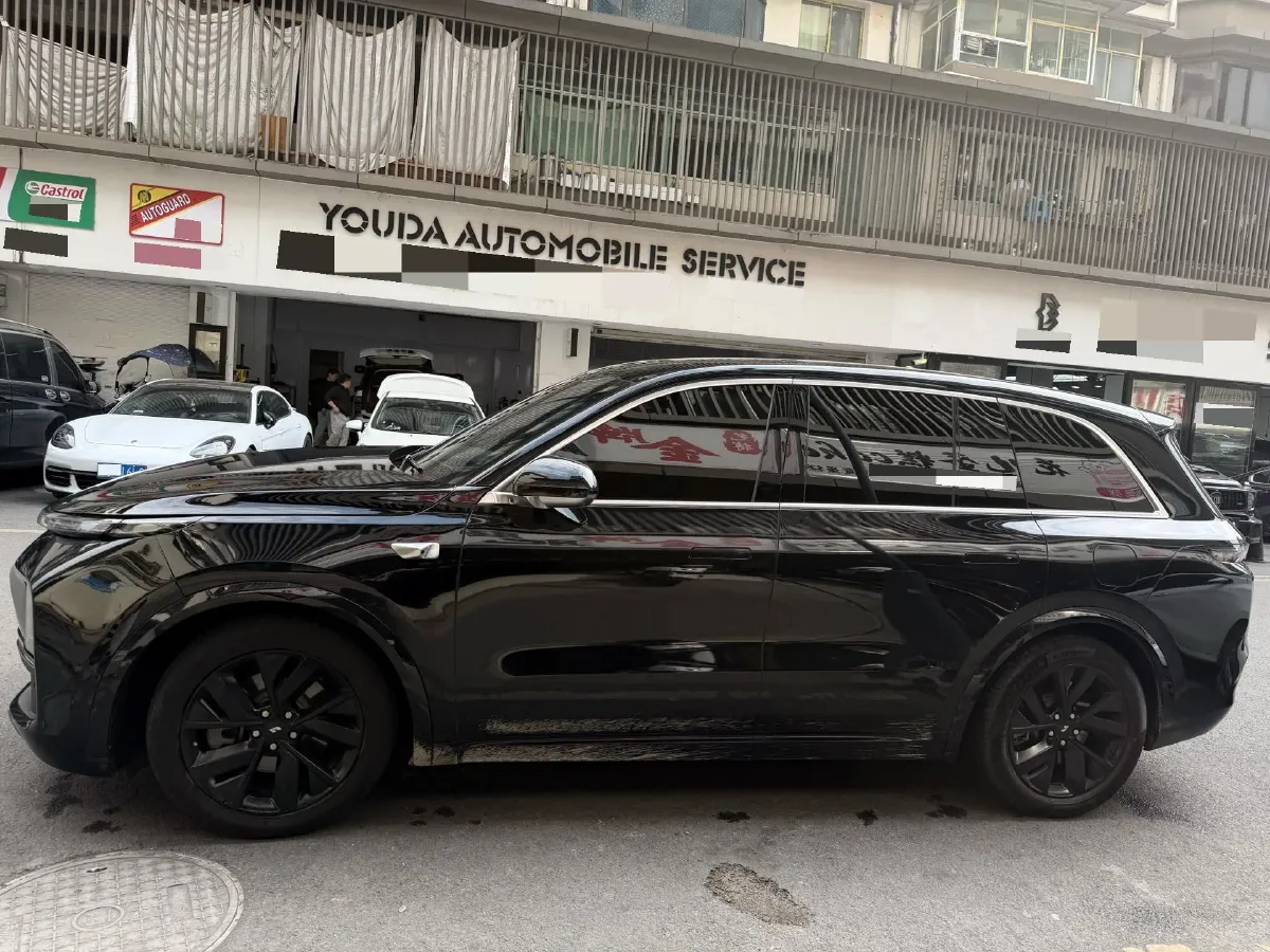 2023 Li L8 Range Extended 154HP REEV 40.9KWH,autocango,china used car exporter,china ev exporter,chinese used car exporter,chinese used ev exporter