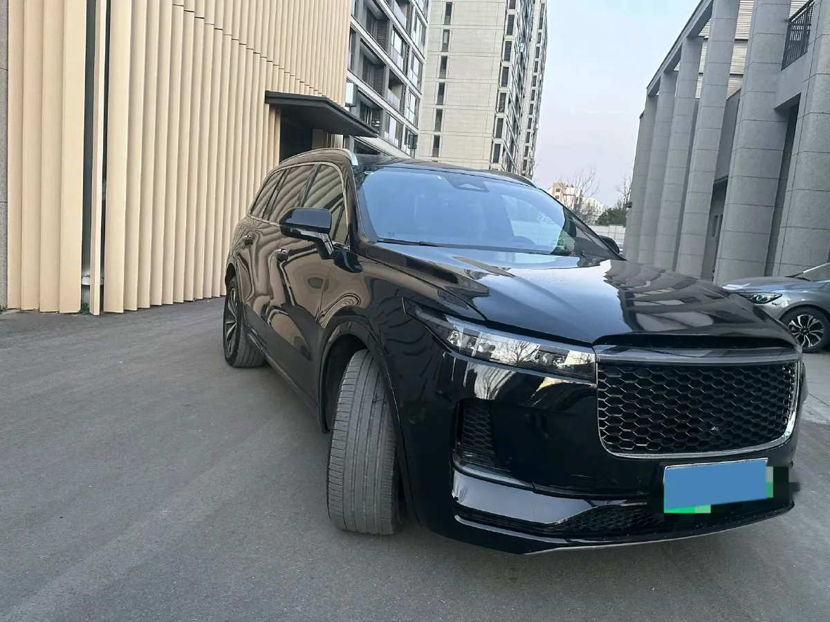 2021 Li ONE Range Extended 131HP REEV 40.5KWH,autocango,china used car exporter,china ev exporter,chinese used car exporter,chinese used ev exporter
