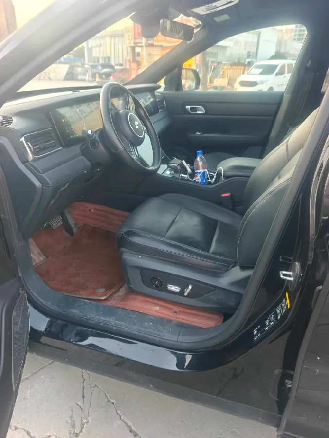 2021 Li ONE Range Extended 131HP REEV 40.5KWH,autocango,china used car exporter,china ev exporter,chinese used car exporter,chinese used ev exporter