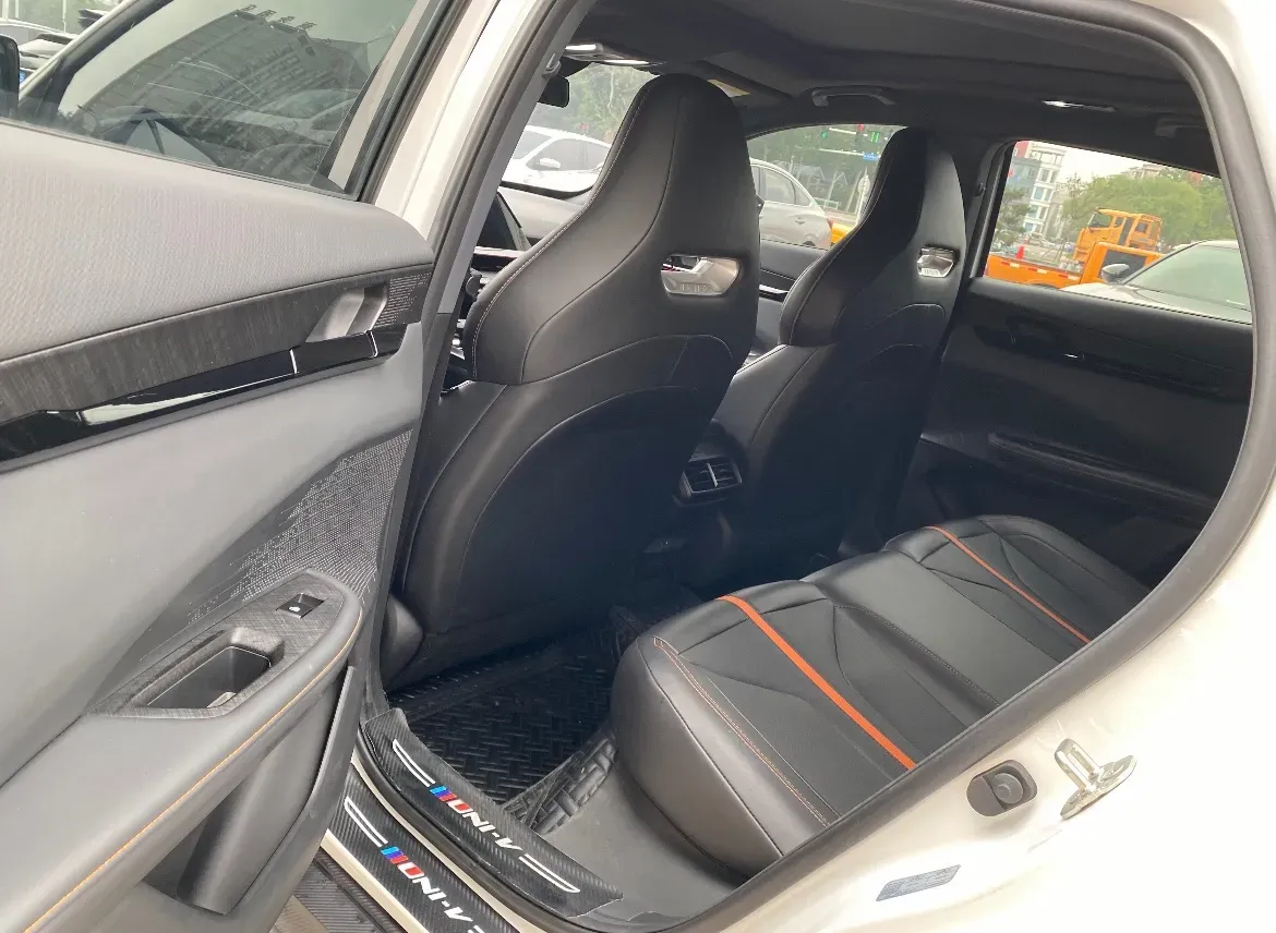 2024 ChangAn UNI-V 1.5T 188HP L4 7DCT,autocango,china used car exporter,china ev exporter,chinese used car exporter,chinese used ev exporter