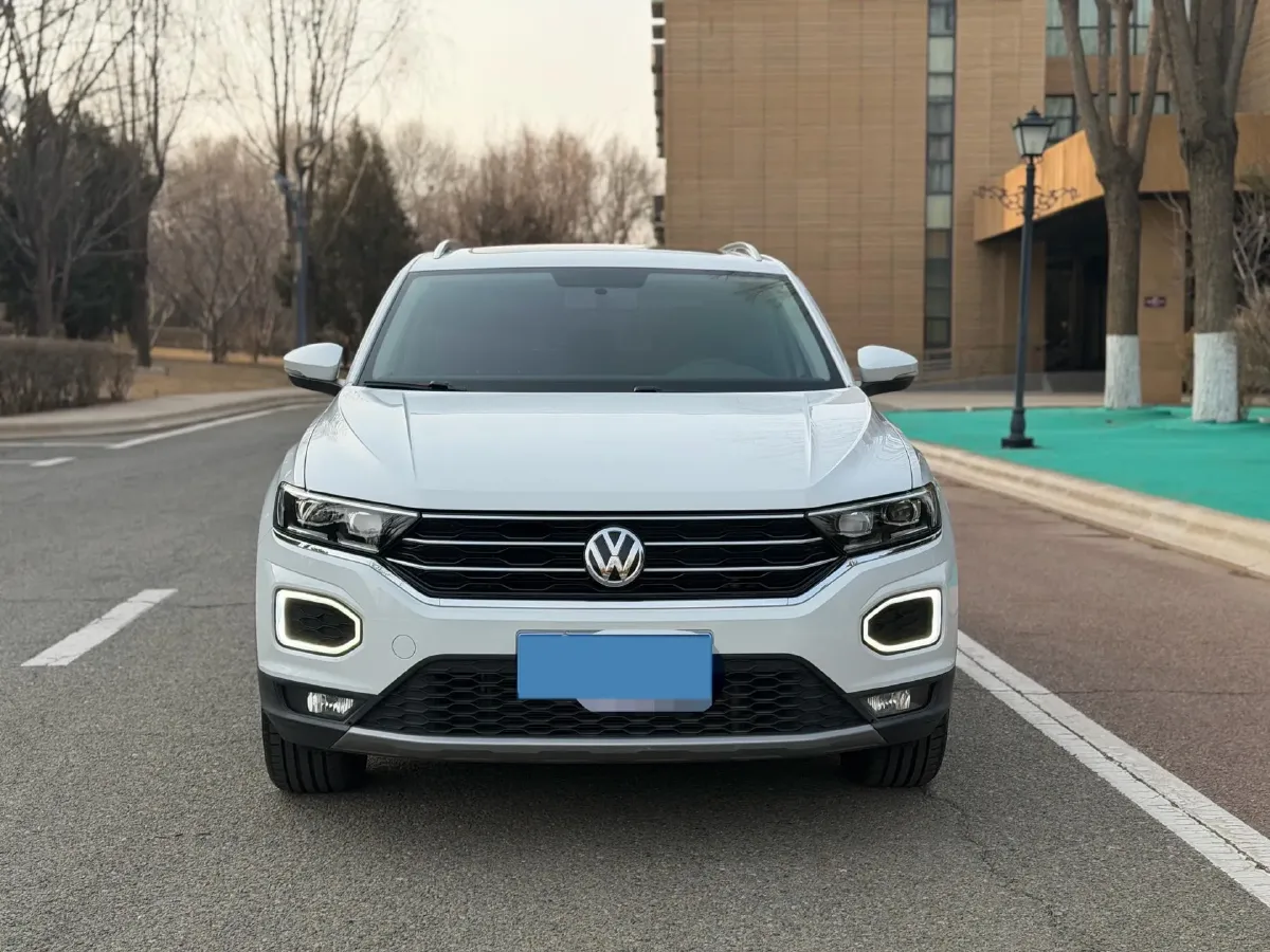 2019 Volkswagen T-Roc 1.4T 131HP L4 7DCT,autocango,china used car exporter,china ev exporter,chinese used car exporter,chinese used ev exporter