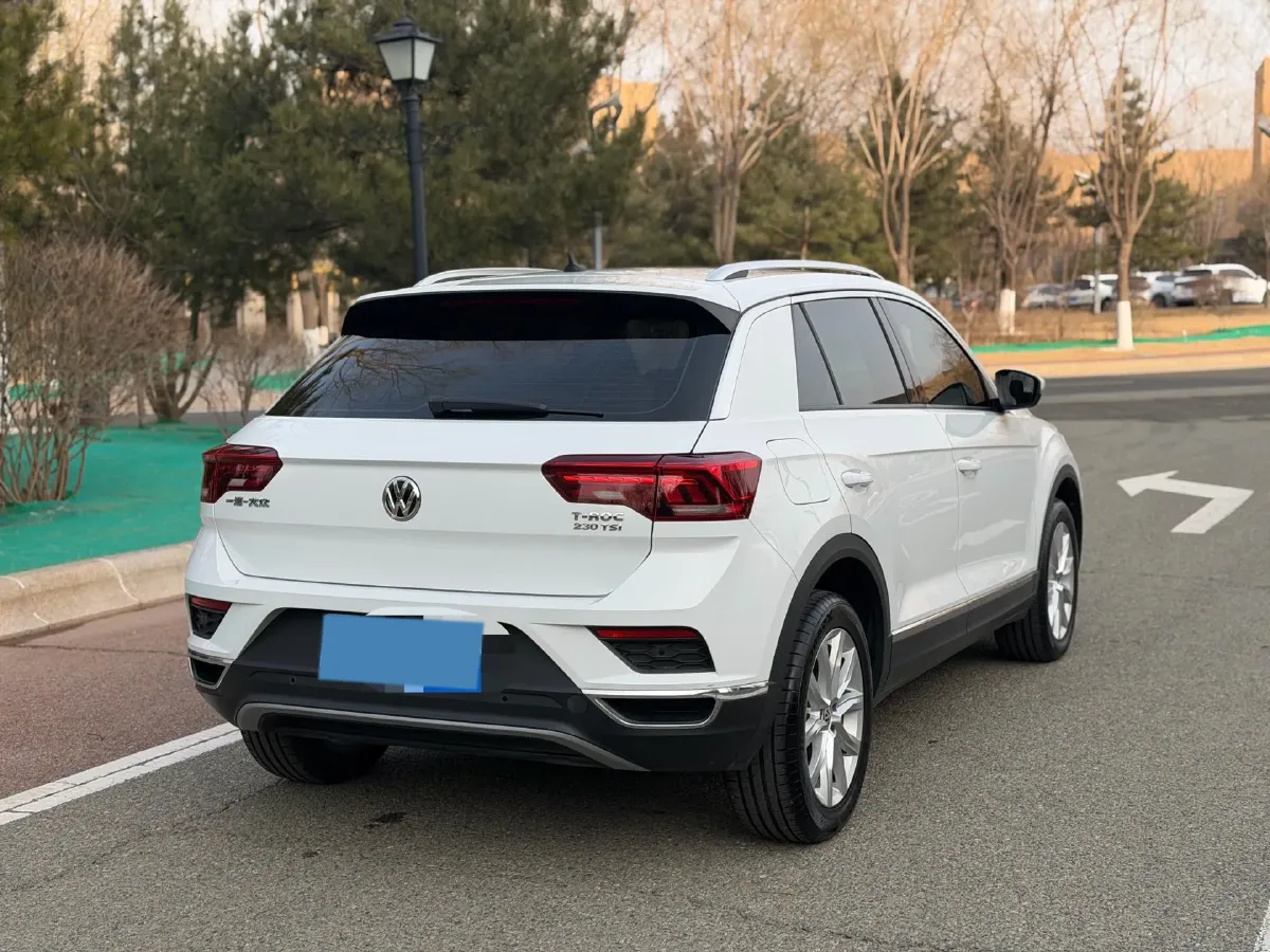 2019 Volkswagen T-Roc 1.4T 131HP L4 7DCT,autocango,china used car exporter,china ev exporter,chinese used car exporter,chinese used ev exporter