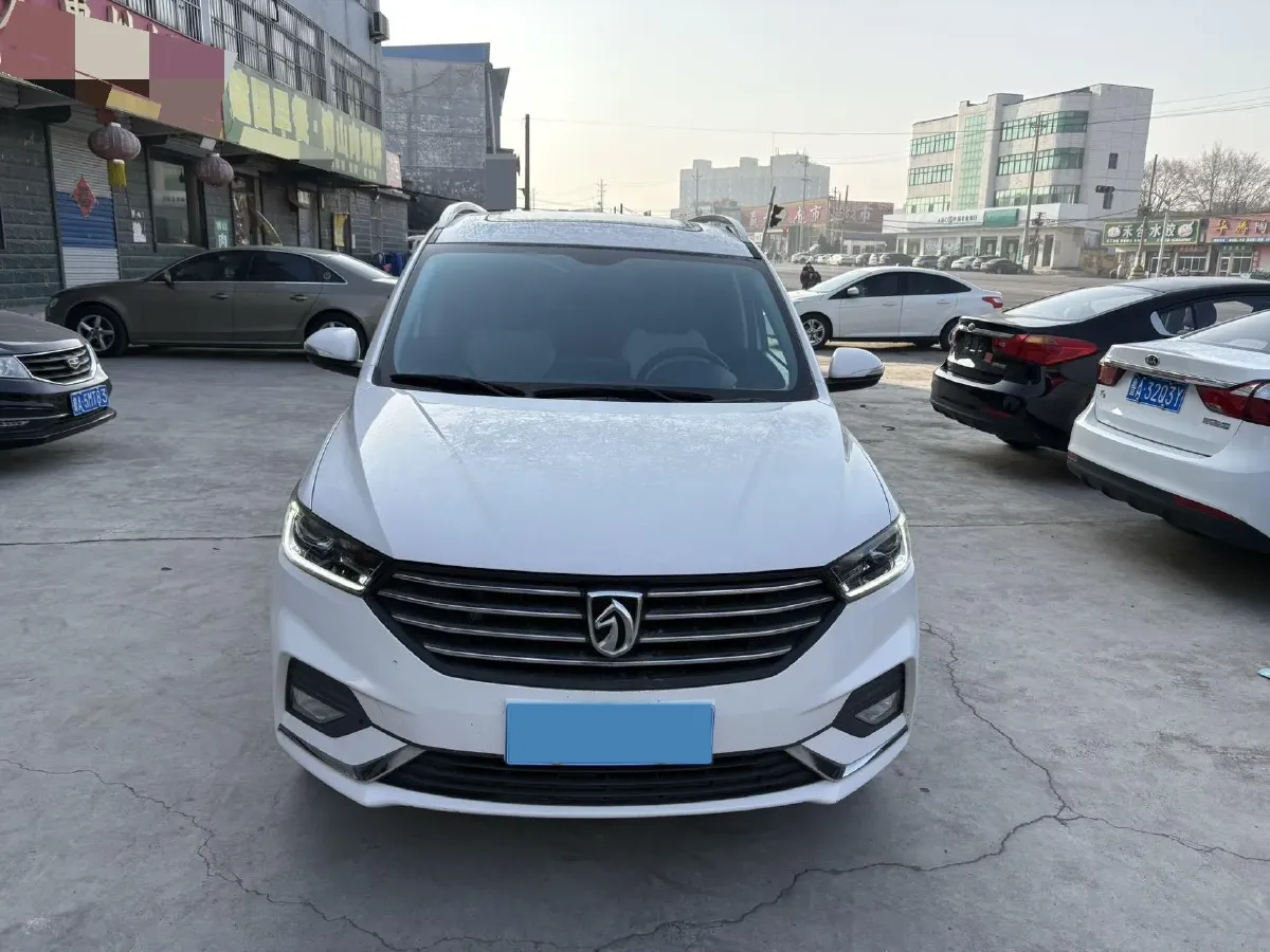 2018 BaoJun 360 1.5L 112HP L4 6MT,autocango,china used car exporter,china ev exporter,chinese used car exporter,chinese used ev exporter