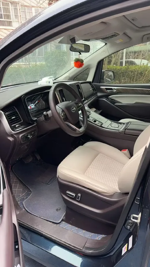 2021 GAC Trumpchi M8 2.0T 252HP L4 8AT,autocango,china used car exporter,china ev exporter,chinese used car exporter,chinese used ev exporter