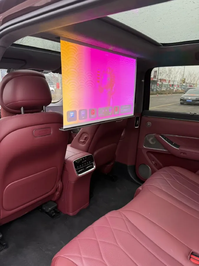 2025 AITO AITO M8 REEV 160HP REEV 53.4KWH,autocango,china used car exporter,china ev exporter,chinese used car exporter,chinese used ev exporter