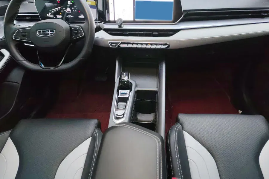 2024 Geely Binray 1.5T 181HP L4 7DCT,autocango,china used car exporter,china ev exporter,chinese used car exporter,chinese used ev exporter