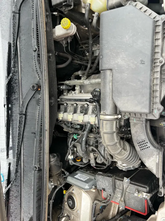 2019 WuLing RongGuang V 1.5L 99HP L4 6MT,autocango,china used car exporter,china ev exporter,chinese used car exporter,chinese used ev exporter