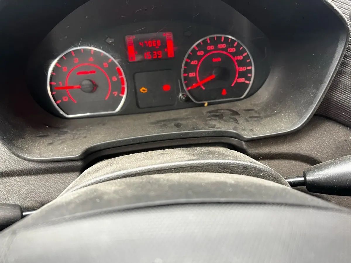 2019 WuLing RongGuang V 1.5L 99HP L4 6MT,autocango,china used car exporter,china ev exporter,chinese used car exporter,chinese used ev exporter