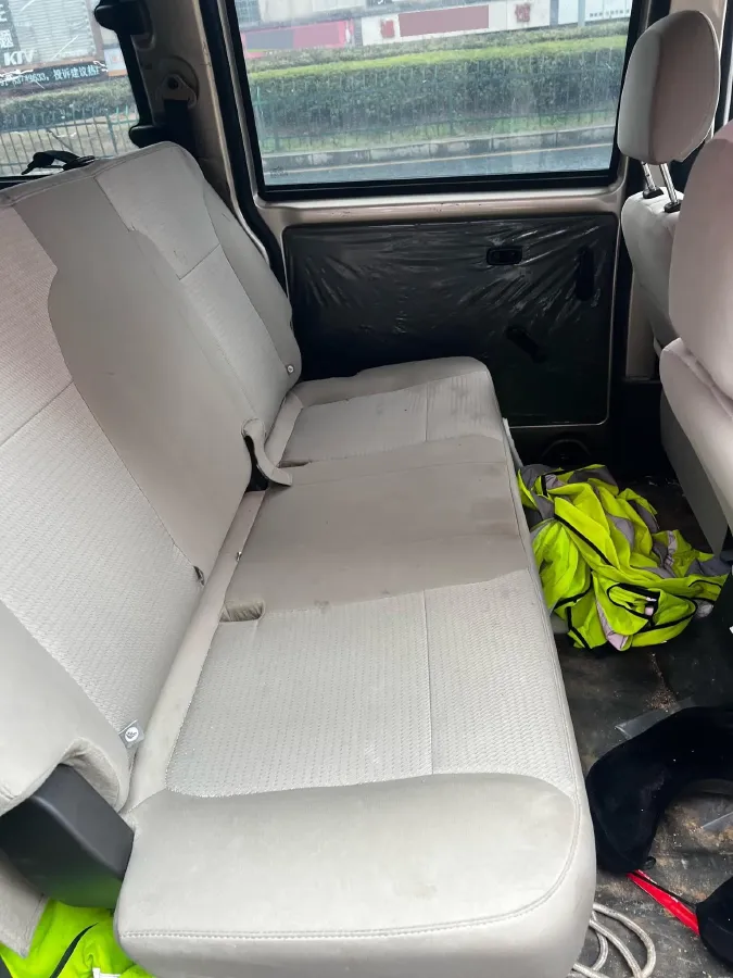 2019 WuLing RongGuang V 1.5L 99HP L4 6MT,autocango,china used car exporter,china ev exporter,chinese used car exporter,chinese used ev exporter