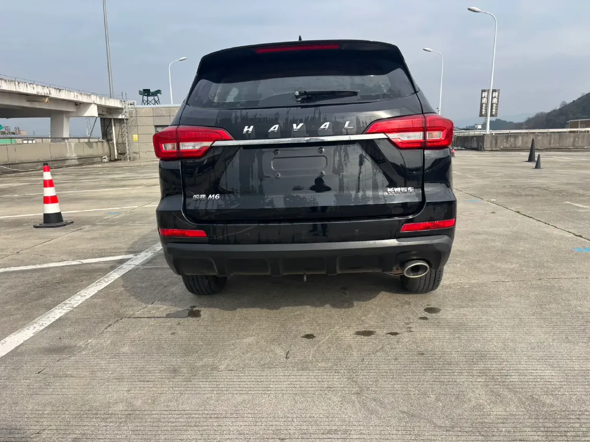 2019 Haval M6 1.5T 150HP L4 7DCT,autocango,china used car exporter,china ev exporter,chinese used car exporter,chinese used ev exporter