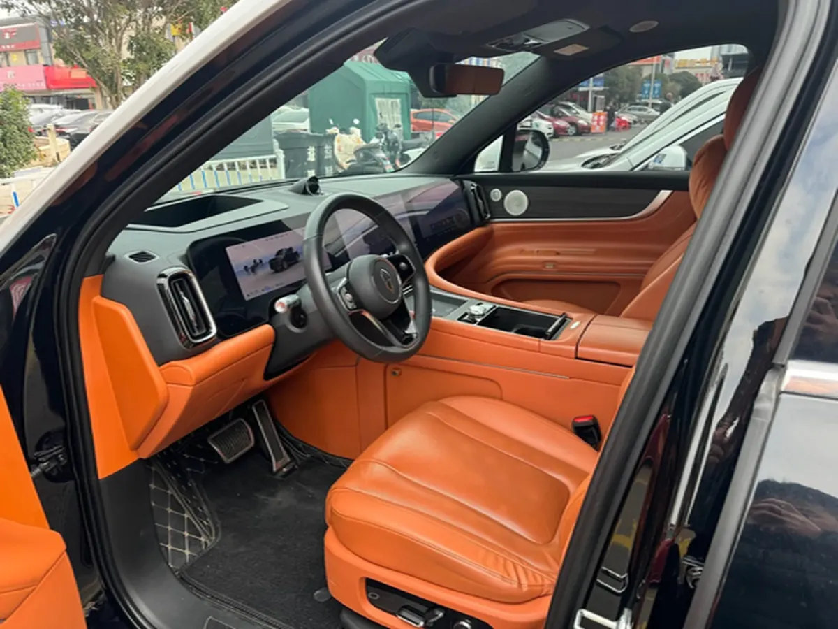 2024 AITO AITO M9 1.5T 152HP L4 REEV 42KWH,autocango,china used car exporter,china ev exporter,chinese used car exporter,chinese used ev exporter