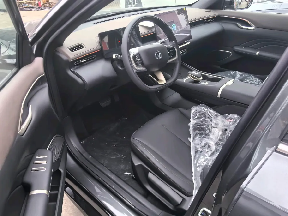 2026 ChangAn Eado 1.5T 192HP L4 7DCT,autocango,china used car exporter,china ev exporter,chinese used car exporter,chinese used ev exporter