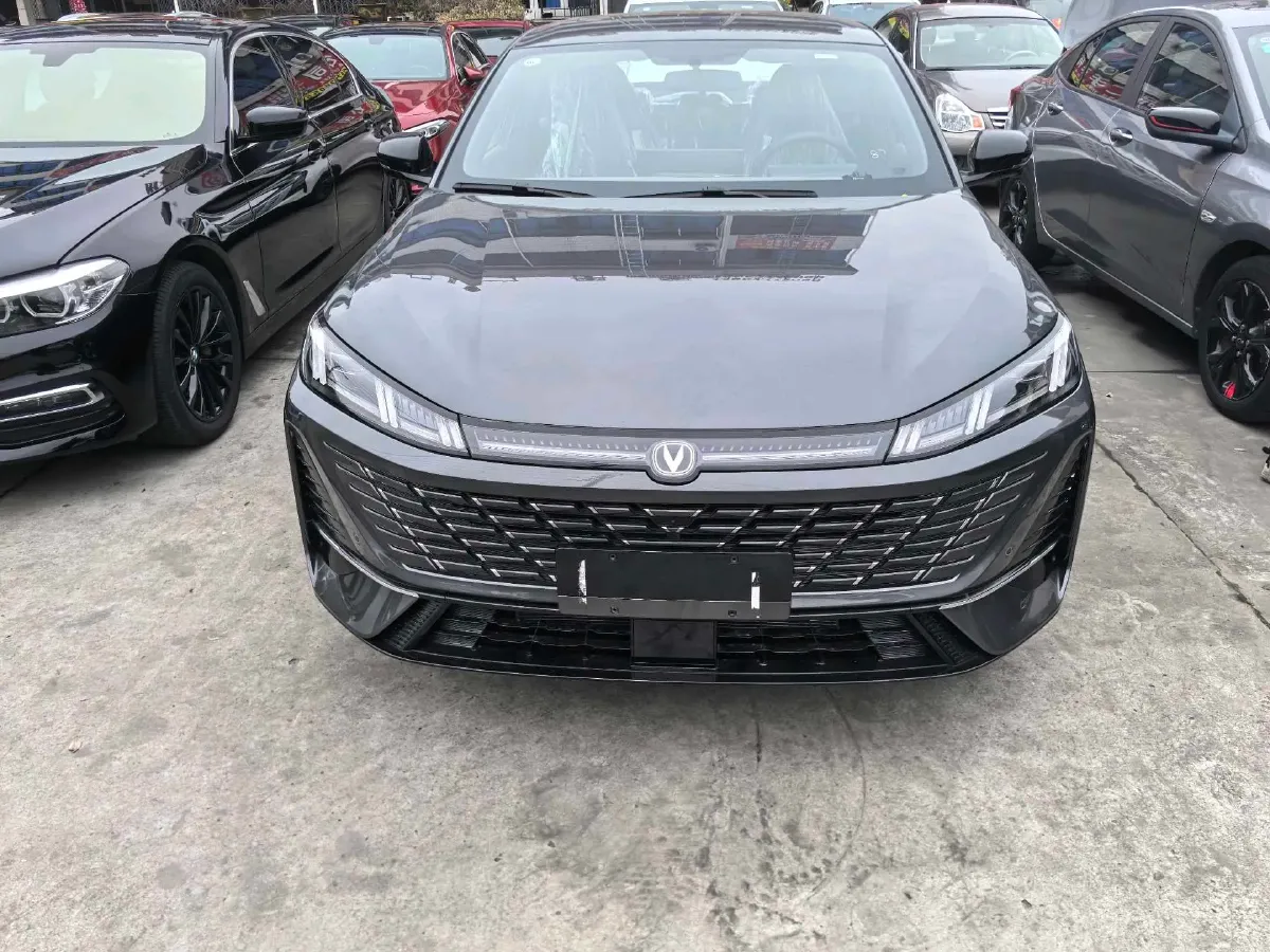 2026 ChangAn Eado 1.5T 192HP L4 7DCT,autocango,china used car exporter,china ev exporter,chinese used car exporter,chinese used ev exporter