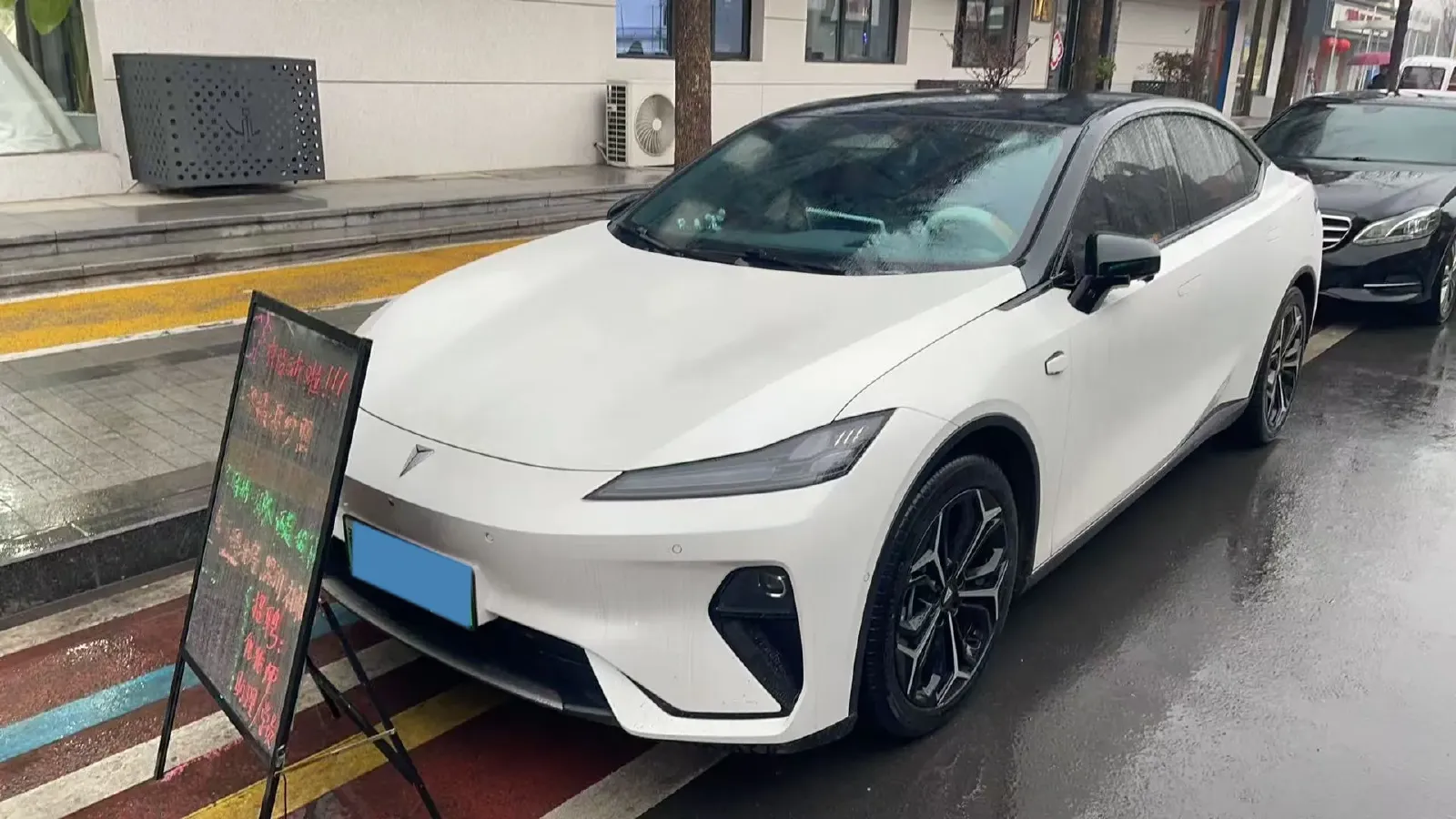 2025 Deepal L07 1.5L 98HP L4 REEV 28.39KWH,autocango,china used car exporter,china ev exporter,chinese used car exporter,chinese used ev exporter
