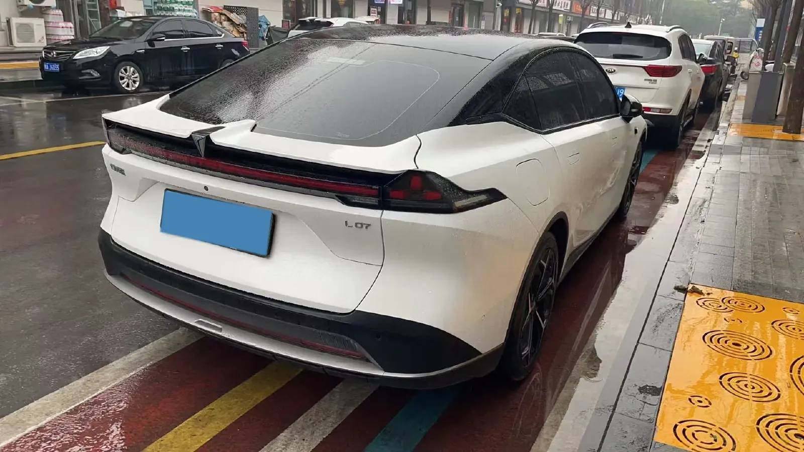 2025 Deepal L07 1.5L 98HP L4 REEV 28.39KWH,autocango,china used car exporter,china ev exporter,chinese used car exporter,chinese used ev exporter