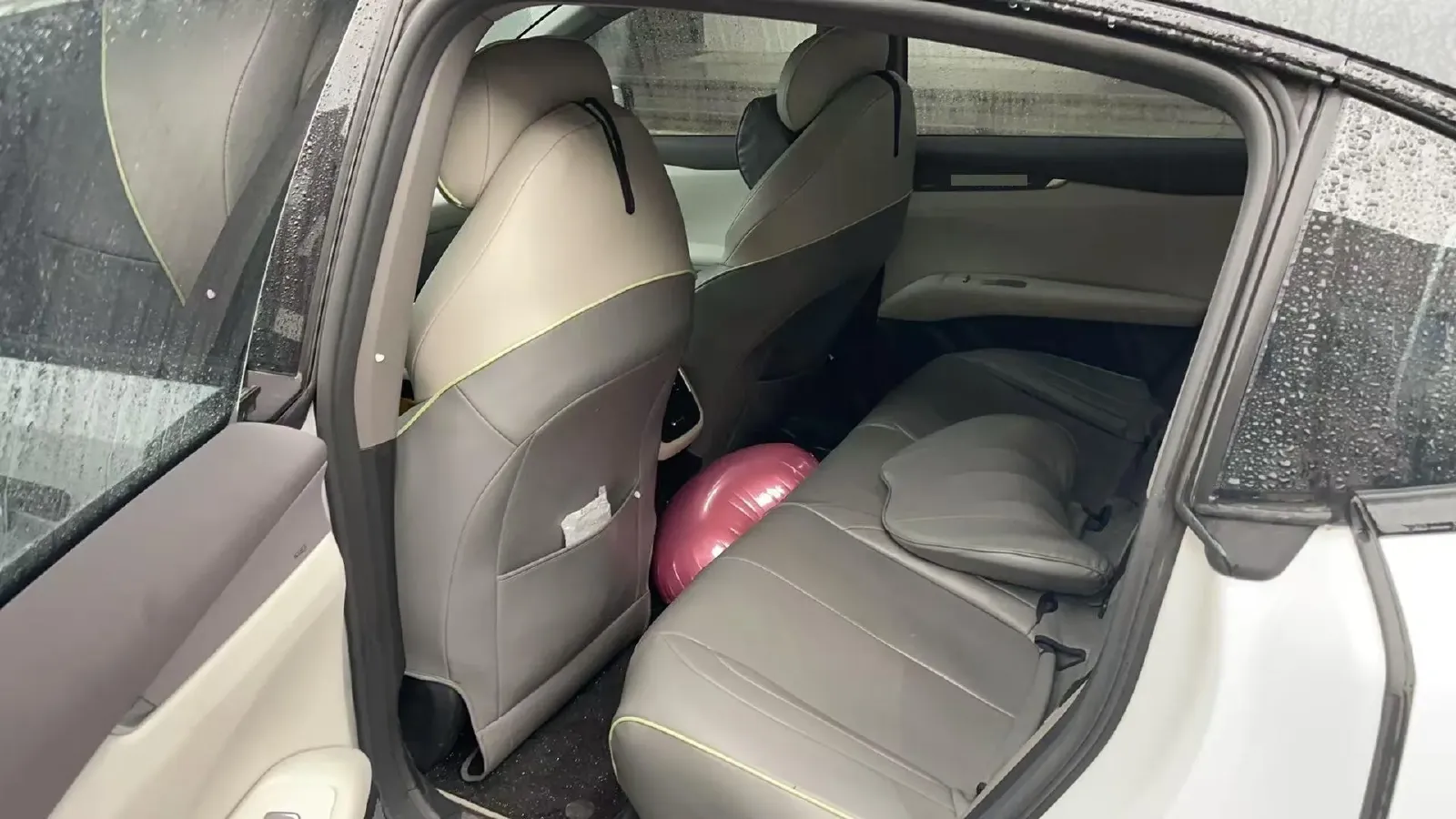 2025 Deepal L07 1.5L 98HP L4 REEV 28.39KWH,autocango,china used car exporter,china ev exporter,chinese used car exporter,chinese used ev exporter