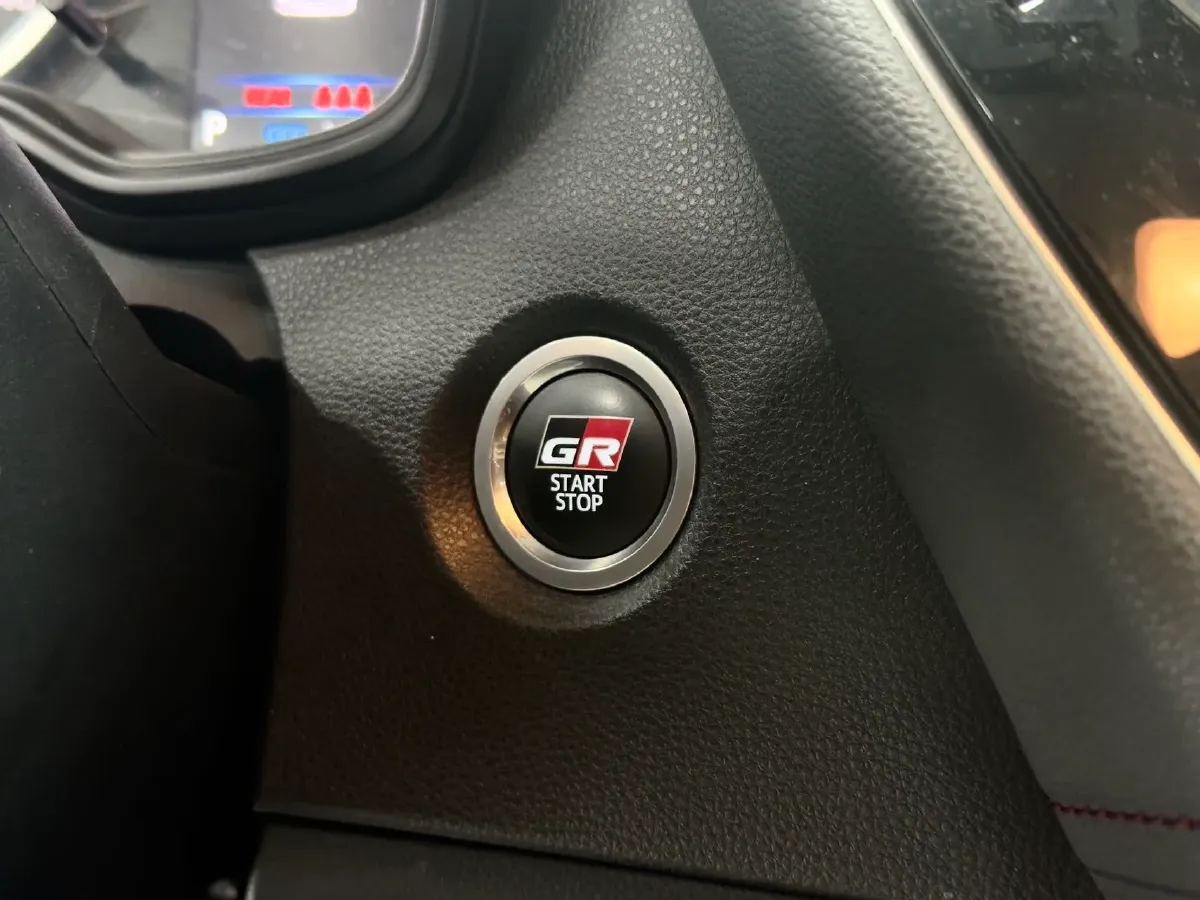 2021 Toyota Corolla 1.5L 121HP L3 CVT,autocango,china used car exporter,china ev exporter,chinese used car exporter,chinese used ev exporter