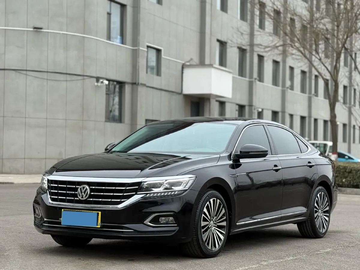 2019 Volvo V40 1.5T 152HP L4 6AT,autocango,china used car exporter,china ev exporter,chinese used car exporter,chinese used ev exporter