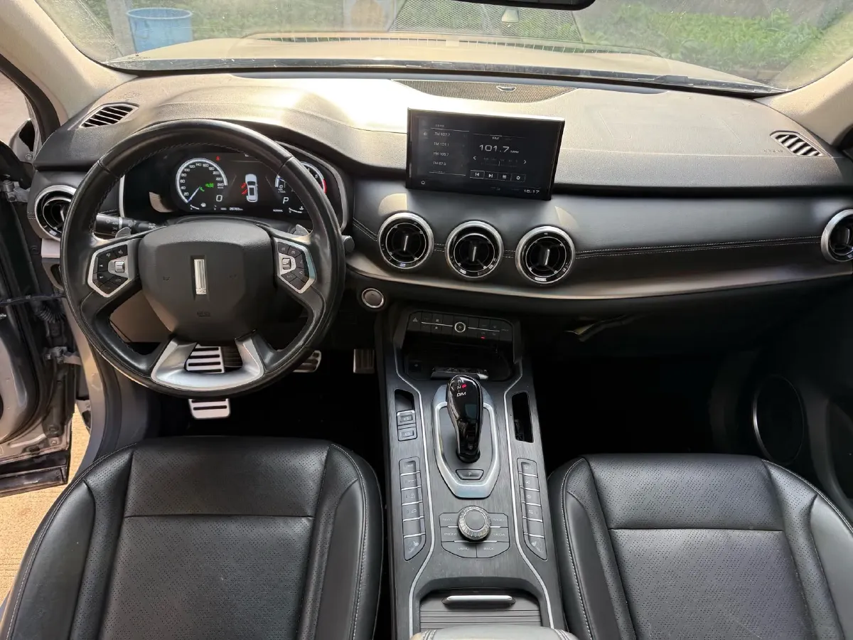 2018 WEY VV6 2.0T 197HP L4 7DCT,autocango,china used car exporter,china ev exporter,chinese used car exporter,chinese used ev exporter